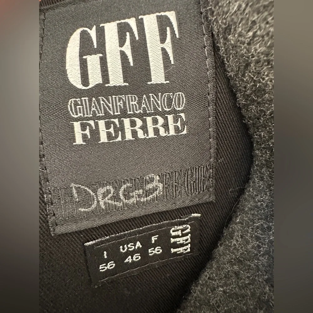 GIANFRANCO FERRE‎ 100% virgin wok Men’s coat size Large US 46